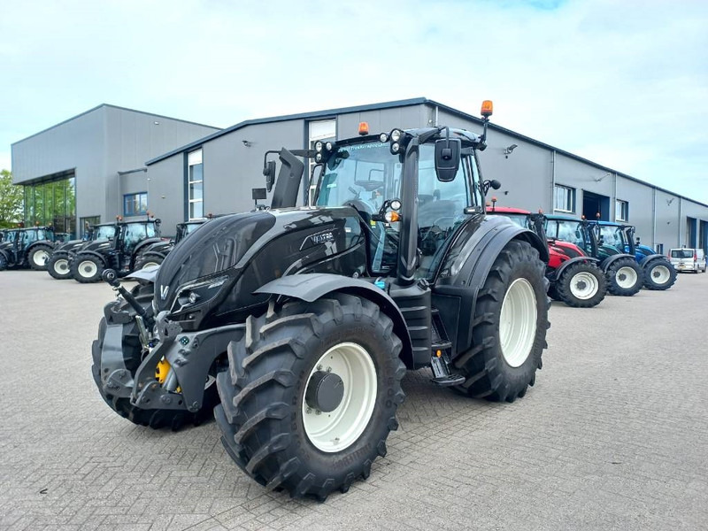 Valtra T174 Direct Smart Touch, 2021, 450 hours! - Farm tractor: picture 1 Valtra T174 Direct Smart Touch, 2021, 450 hours! - Farm tractor: picture 1