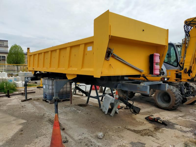 Benne Pour Camion 8x4 - Tipper body: picture 1 Benne Pour Camion 8x4 - Tipper body: picture 1
