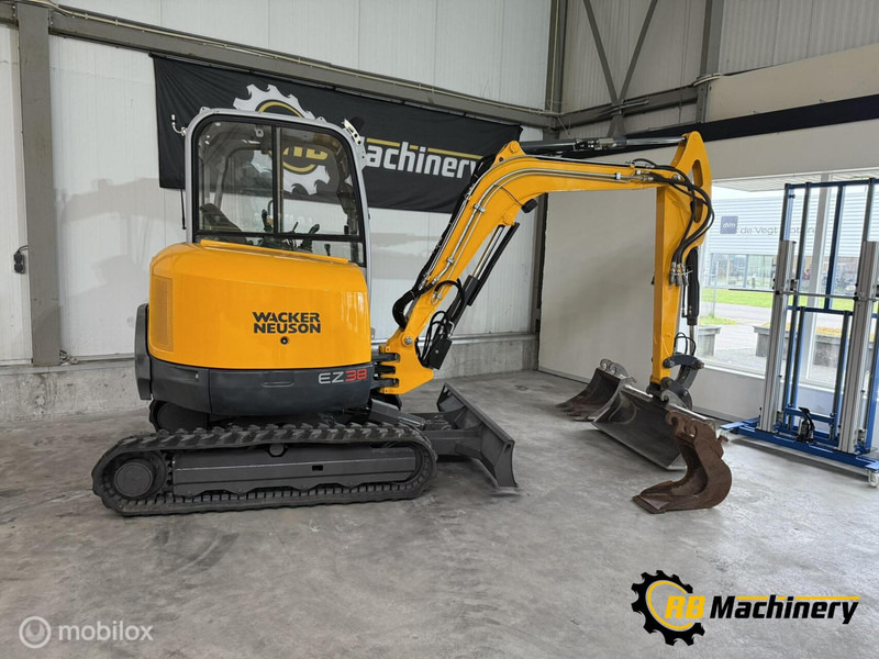 WackerNeuson EZ38 - Excavator: picture 2 WackerNeuson EZ38 - Excavator: picture 2