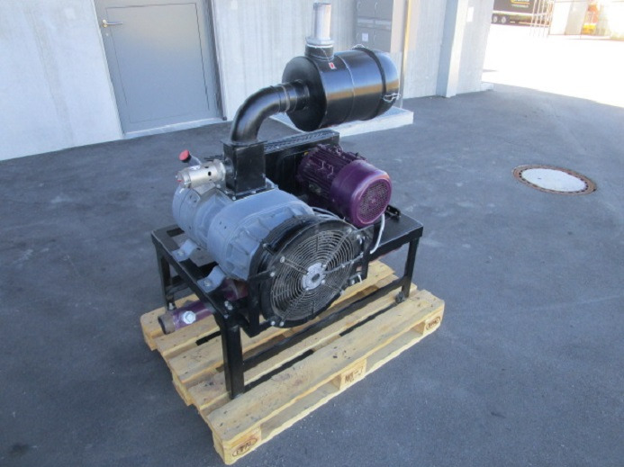 BARRATI VAKUUMPUMPE MIT GESTELL MIT ANSAUGFILTER UND SCHALLDÄMPFER - Packaging machinery: picture 2 BARRATI VAKUUMPUMPE MIT GESTELL MIT ANSAUGFILTER UND SCHALLDÄMPFER - Packaging machinery: picture 2