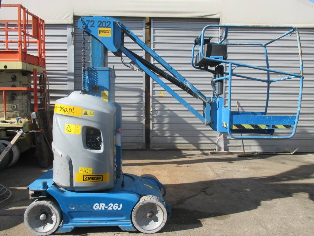 Genie GR 26 J - Vertical mast lift: picture 1 Genie GR 26 J - Vertical mast lift: picture 1