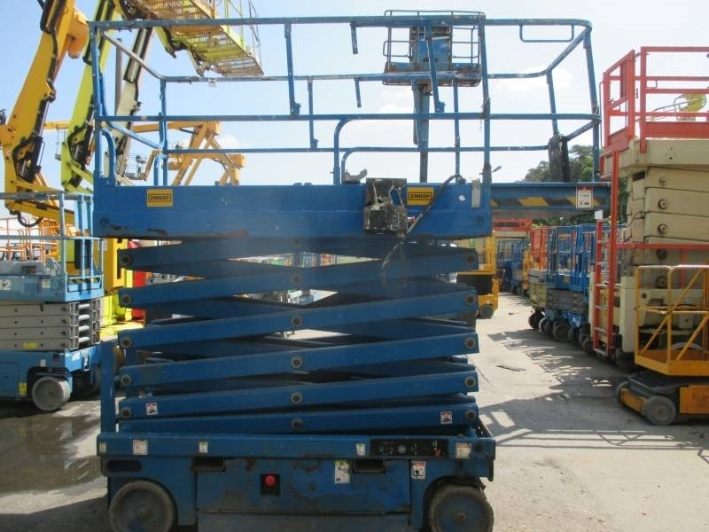 Scissor lift Haulotte Compact 14: picture 5
