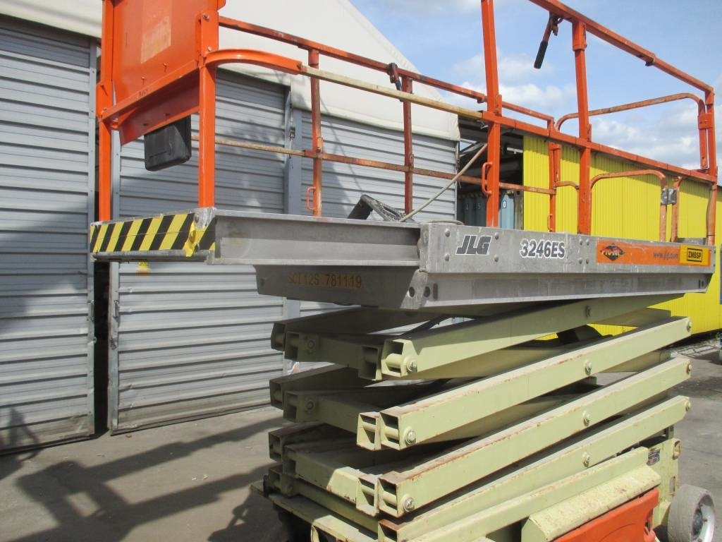 JLG 3246 ES - Scissor lift: picture 2 JLG 3246 ES - Scissor lift: picture 2