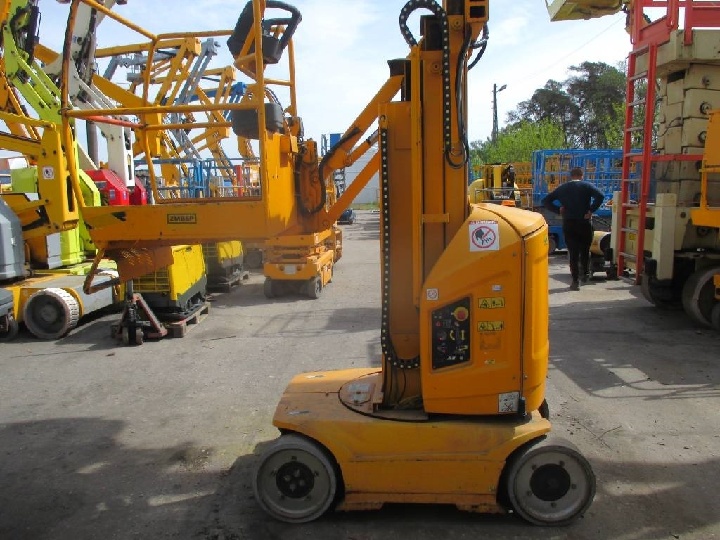 JLG Toucan 8 E - Vertical mast lift: picture 4 JLG Toucan 8 E - Vertical mast lift: picture 4