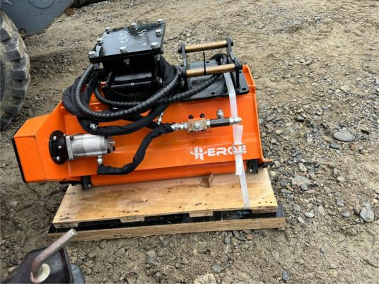 Attachment for Excavator Broyeur pour pelle de 2T5 à 5T: picture 6