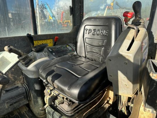 Bobcat 435 EG à 18 500 € HT - Mini excavator: picture 3 Bobcat 435 EG à 18 500 € HT - Mini excavator: picture 3