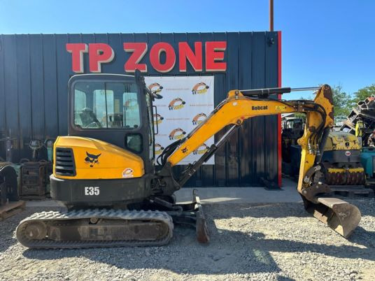 Bobcat E35 Cabine à 22500 € HT - Mini excavator: picture 1 Bobcat E35 Cabine à 22500 € HT - Mini excavator: picture 1