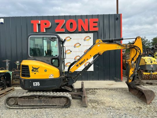 Bobcat E35 Cabine à 23500 € HT - Mini excavator: picture 1 Bobcat E35 Cabine à 23500 € HT - Mini excavator: picture 1