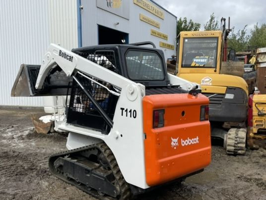 Bobcat T110 Joystick - Compact track loader: picture 4 Bobcat T110 Joystick - Compact track loader: picture 4