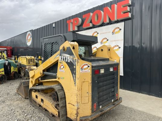 Gehl RT175 High Flow Joystick Clim à 29900 € HT - Compact track loader: picture 4 Gehl RT175 High Flow Joystick Clim à 29900 € HT - Compact track loader: picture 4