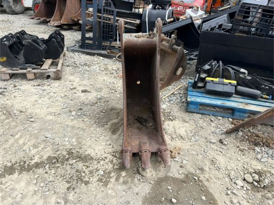 Godet de 40 cms - axe 60 mm - Bucket: picture 5 Godet de 40 cms - axe 60 mm - Bucket: picture 5