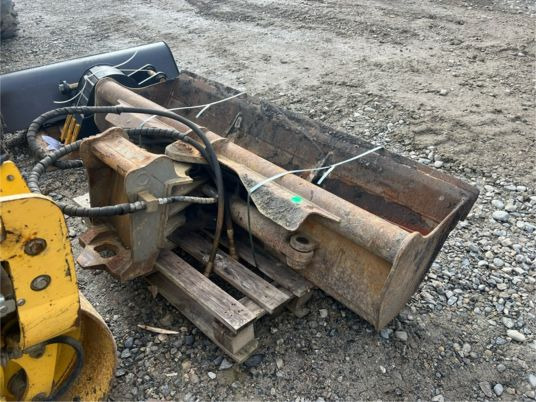 Godet de curage inclinable arden QA20 - QA21 - Excavator bucket: picture 4 Godet de curage inclinable arden QA20 - QA21 - Excavator bucket: picture 4