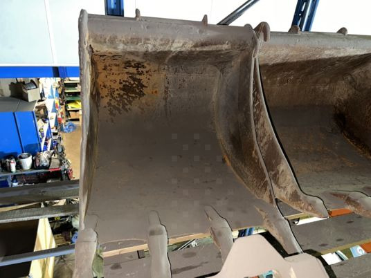 Godet terrassement Arden QA10 - QA11 - Excavator bucket: picture 1 Godet terrassement Arden QA10 - QA11 - Excavator bucket: picture 1