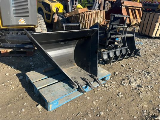 Godet trapèze - volvo s50 - Excavator bucket: picture 2 Godet trapèze - volvo s50 - Excavator bucket: picture 2