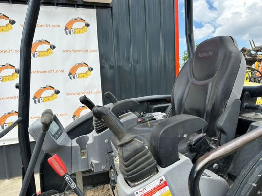 Mini excavator Kubota U36-4 à 26500 € HT: picture 10