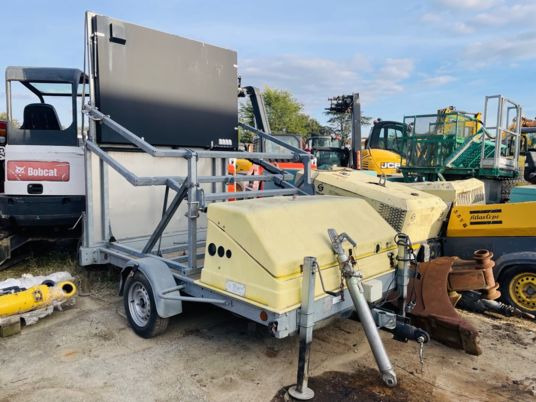 Car trailer Remorque ECIM pour messages Lumineux: picture 7