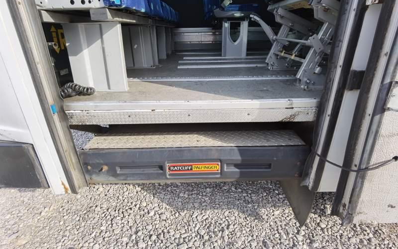 Suburban bus Mercedes-Benz Vario 813D miejsc 31+12 289tys km Winda: picture 8 Suburban bus Mercedes-Benz Vario 813D miejsc 31+12 289tys km Winda: picture 8