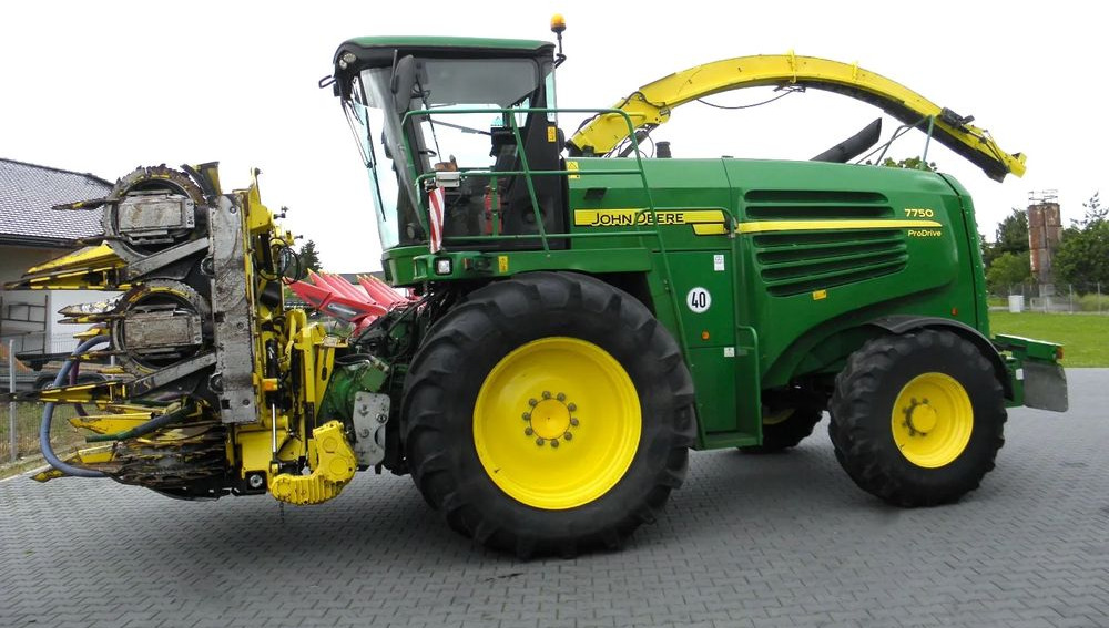 John Deere 7750 ProDrive 2008 Rok, +Kemper 375, +podbieracz do traw, Nie Malowany, Stan Bardzo Dobry - Forage harvester: picture 2 John Deere 7750 ProDrive 2008 Rok, +Kemper 375, +podbieracz do traw, Nie Malowany, Stan Bardzo Dobry - Forage harvester: picture 2