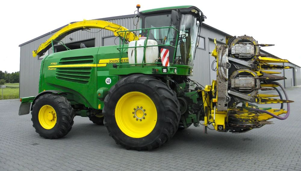 John Deere 7750 ProDrive 2008 Rok, +Kemper 375, +podbieracz do traw, Nie Malowany, Stan Bardzo Dobry - Forage harvester: picture 3 John Deere 7750 ProDrive 2008 Rok, +Kemper 375, +podbieracz do traw, Nie Malowany, Stan Bardzo Dobry - Forage harvester: picture 3