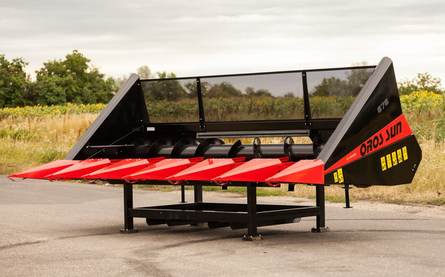 Oros SUN 876 8 rzędowy, Nowe Przystawki do zbioru słonecznika, - Sunflower header: picture 4 Oros SUN 876 8 rzędowy, Nowe Przystawki do zbioru słonecznika, - Sunflower header: picture 4