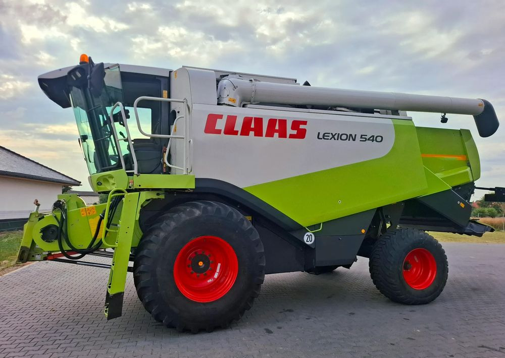 Claas Lexion 540 heder 6.6 m, Nie Malowany, Stan Bardzo Dobry - Other machinery: picture 2 Claas Lexion 540 heder 6.6 m, Nie Malowany, Stan Bardzo Dobry - Other machinery: picture 2