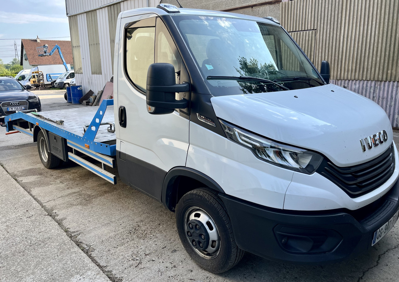 Iveco Daily 35-180 plateau dépannage dépanneuse porte voiture - Flatbed van: picture 2 Iveco Daily 35-180 plateau dépannage dépanneuse porte voiture - Flatbed van: picture 2