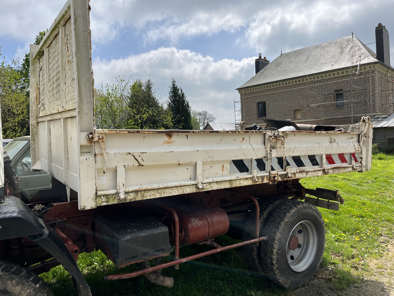 MERCEDES-BENZ 1314 benne 4x4 - Tipper: picture 4 MERCEDES-BENZ 1314 benne 4x4 - Tipper: picture 4