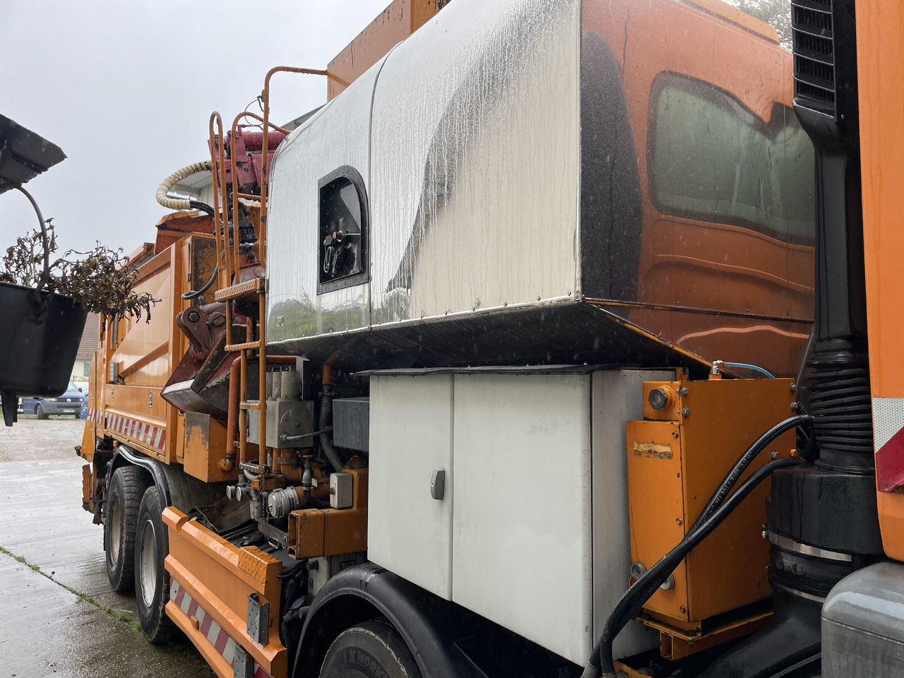 Asphalt distributor Renault Kerax 8x4 pata point a temps Mauguin: picture 9