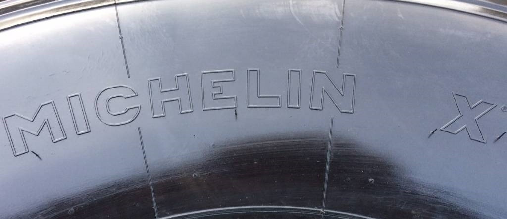 Michelin 525/65R20.5 XS - USED A 40% - Tire for Agricultural machinery: picture 3 Michelin 525/65R20.5 XS - USED A 40% - Tire for Agricultural machinery: picture 3