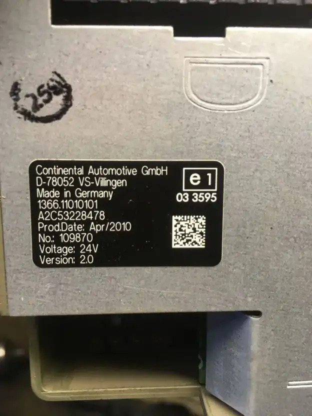 Continental Display Version 2.0 VDO 1366.11010101 D-Mux Citaro Bus Setra 1366110  - Electrical system for Bus: picture 3 Continental Display Version 2.0 VDO 1366.11010101 D-Mux Citaro Bus Setra 1366110  - Electrical system for Bus: picture 3