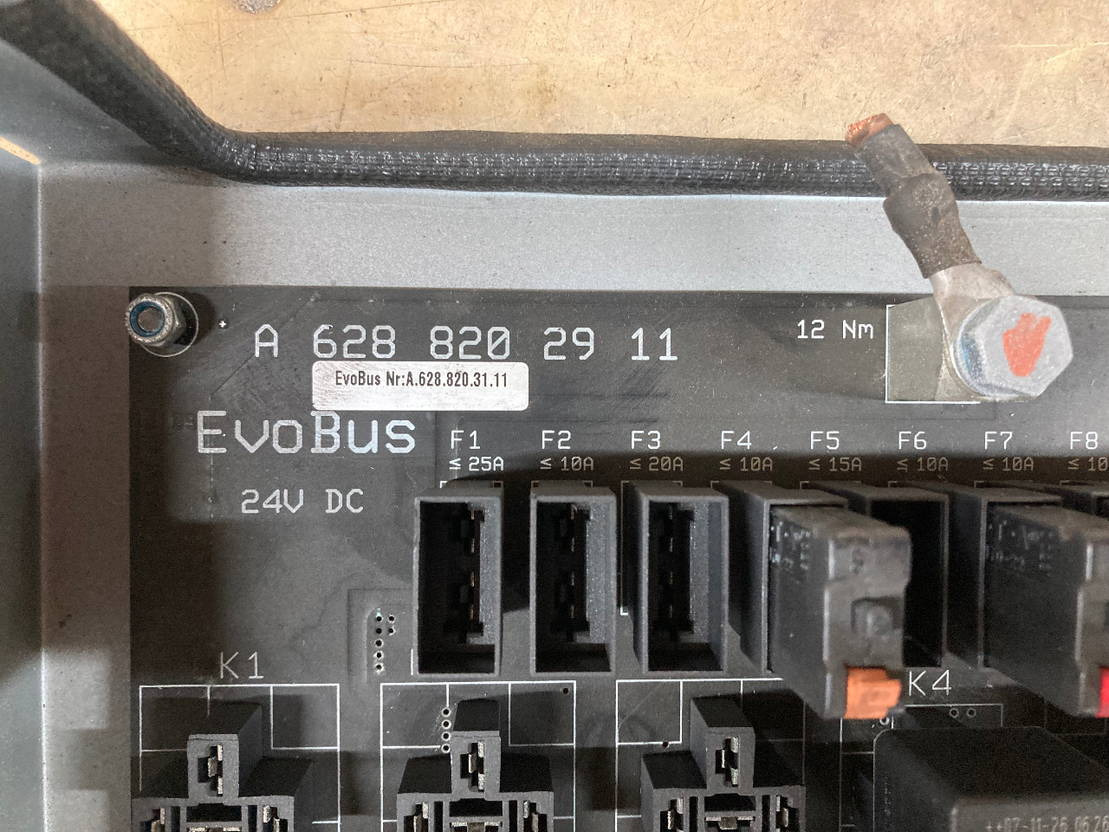 Mercedes-Benz Platine Mercedes Citaro Sicherung A6288203111 A6288202911 - Electrical system for Bus: picture 2 Mercedes-Benz Platine Mercedes Citaro Sicherung A6288203111 A6288202911 - Electrical system for Bus: picture 2