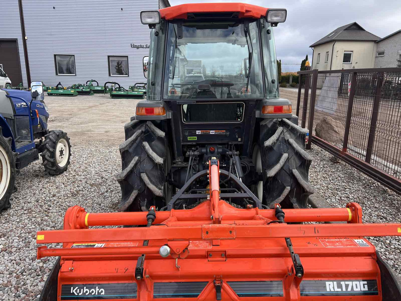 Kubota GL321 - Compact tractor: picture 3 Kubota GL321 - Compact tractor: picture 3