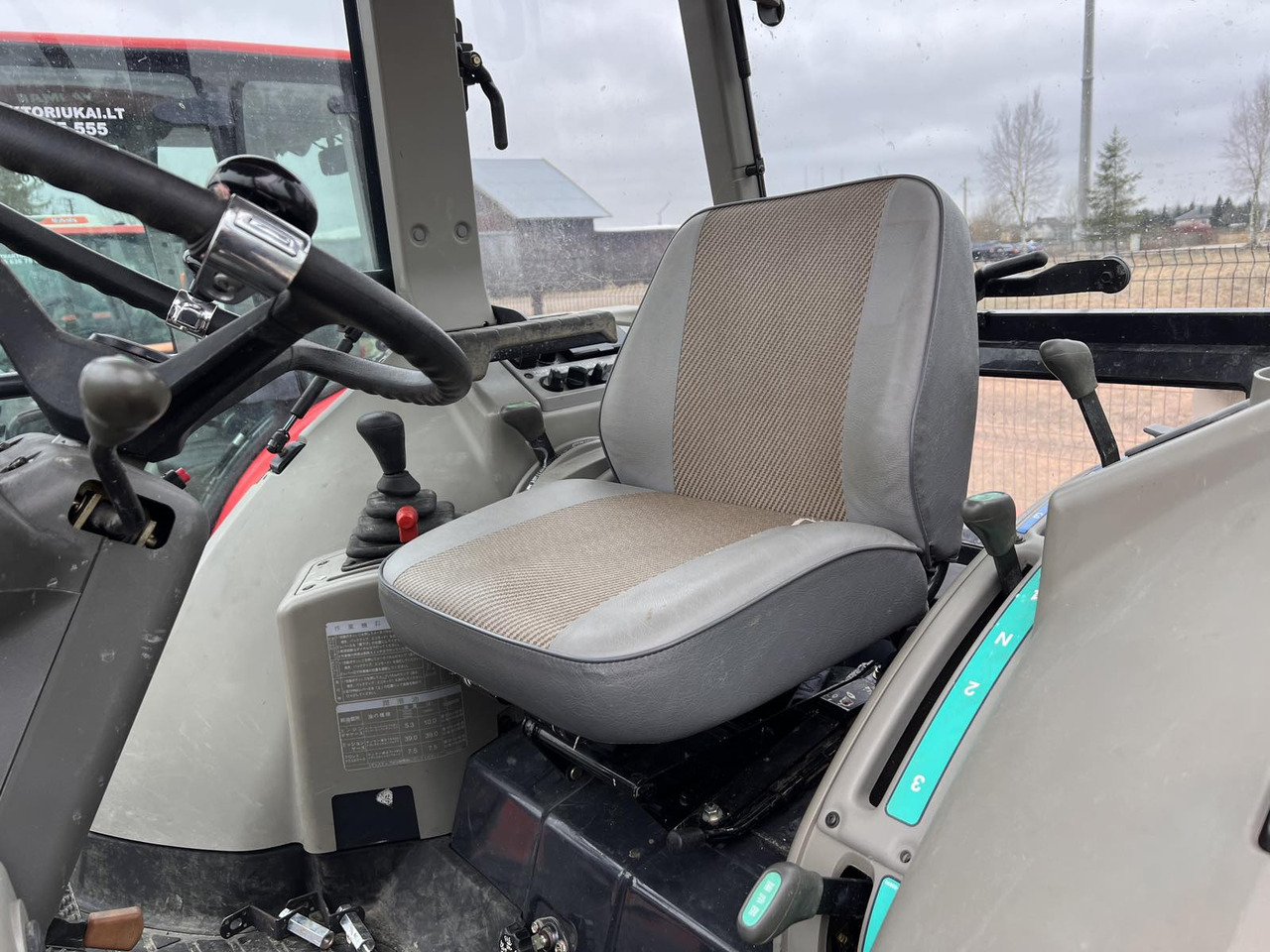 Yanmar US550 - Compact tractor: picture 3 Yanmar US550 - Compact tractor: picture 3