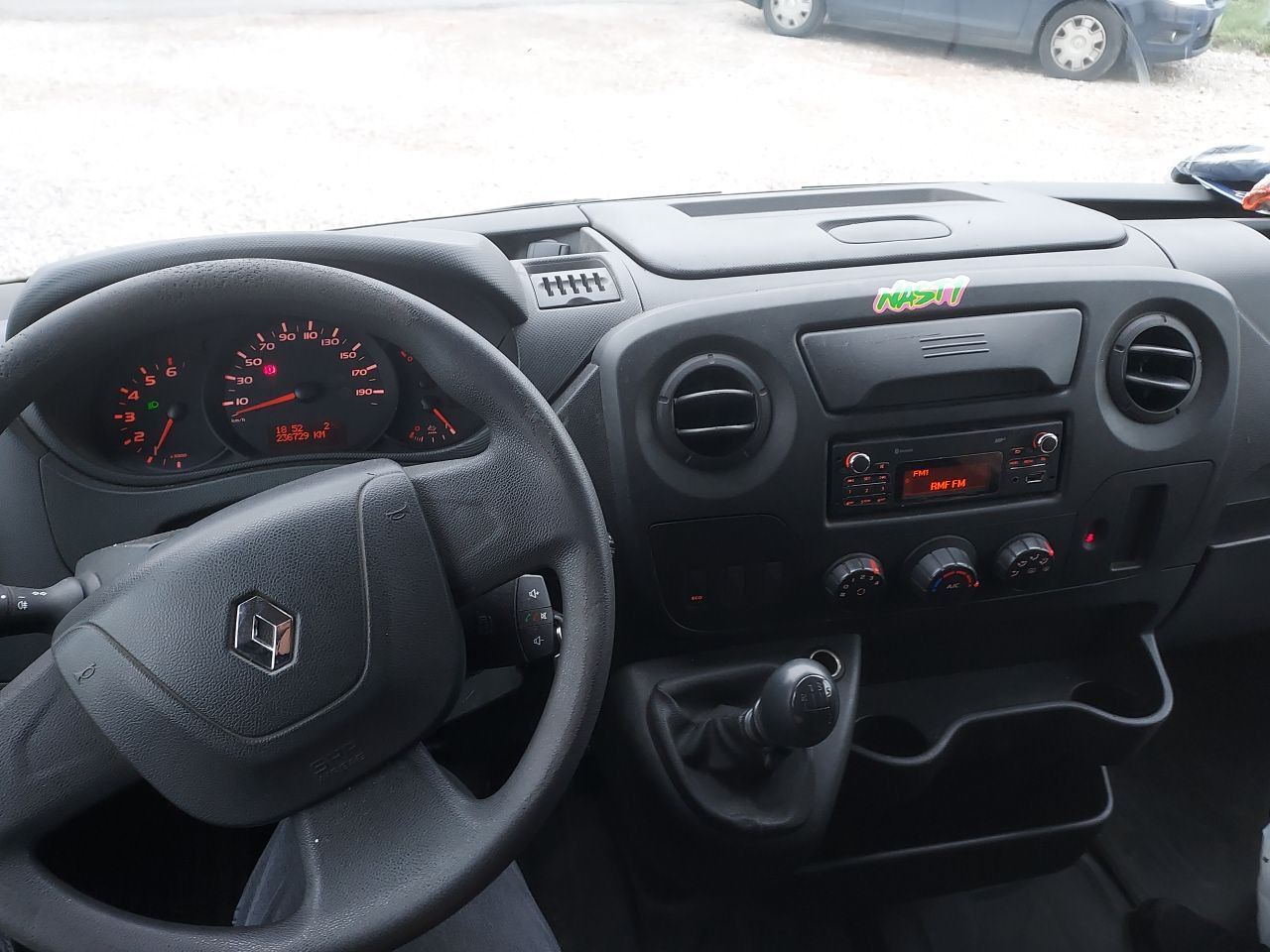 RENAULT MASTER - Box van: picture 5 RENAULT MASTER - Box van: picture 5
