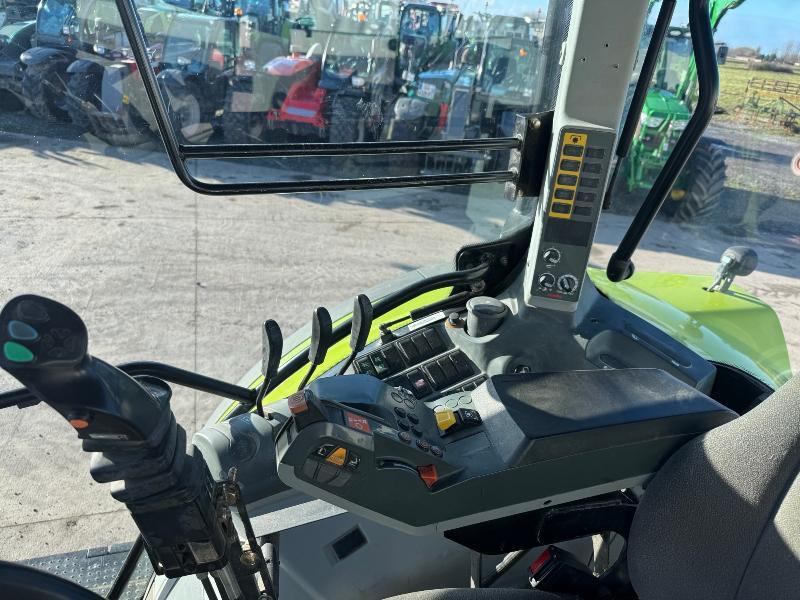 CLAAS ARION 520 on lease CLAAS ARION 520: picture 9