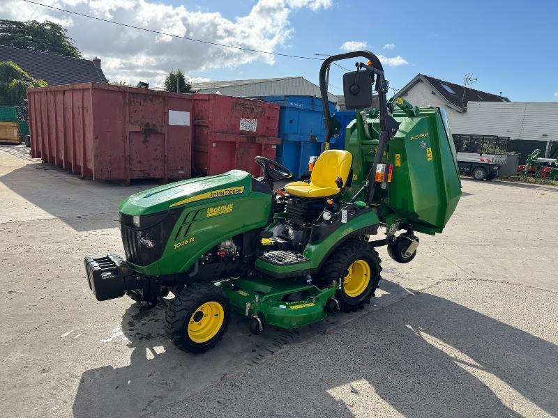 JOHN DEERE 1026R - Farm tractor: picture 1 JOHN DEERE 1026R - Farm tractor: picture 1
