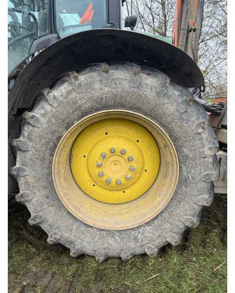 JOHN DEERE 6R195 - Farm tractor: picture 2 JOHN DEERE 6R195 - Farm tractor: picture 2