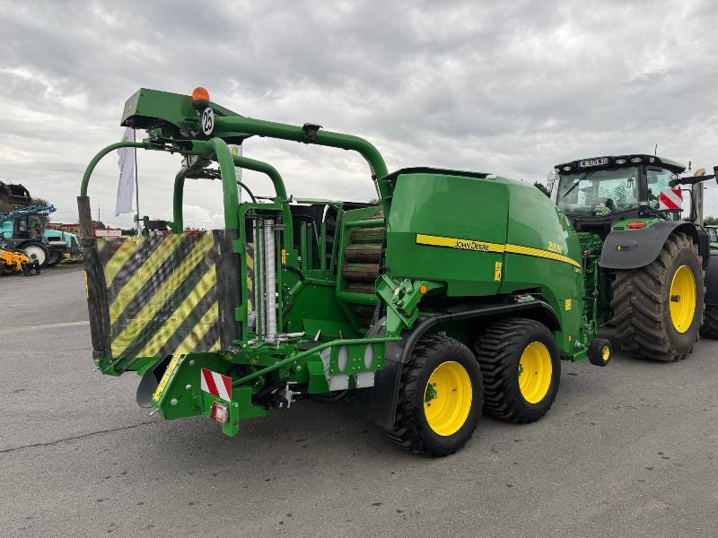 JOHN DEERE C441R - Round baler, Bale wrapper: picture 3 JOHN DEERE C441R - Round baler, Bale wrapper: picture 3