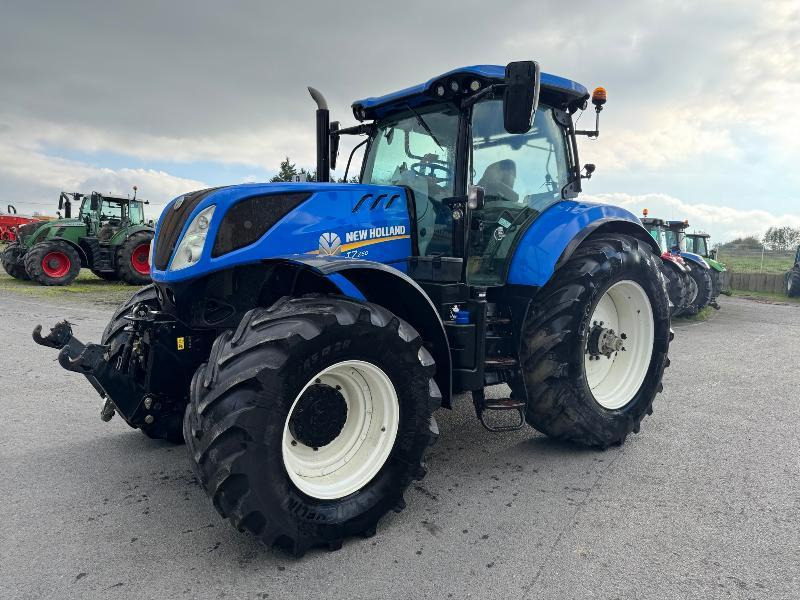 NEW-HOLLAND T7.260 PC - Farm tractor: picture 1 NEW-HOLLAND T7.260 PC - Farm tractor: picture 1