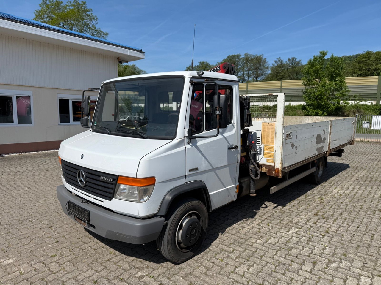 Mercedes-Benz 816 D - Flatbed van: picture 1 Mercedes-Benz 816 D - Flatbed van: picture 1
