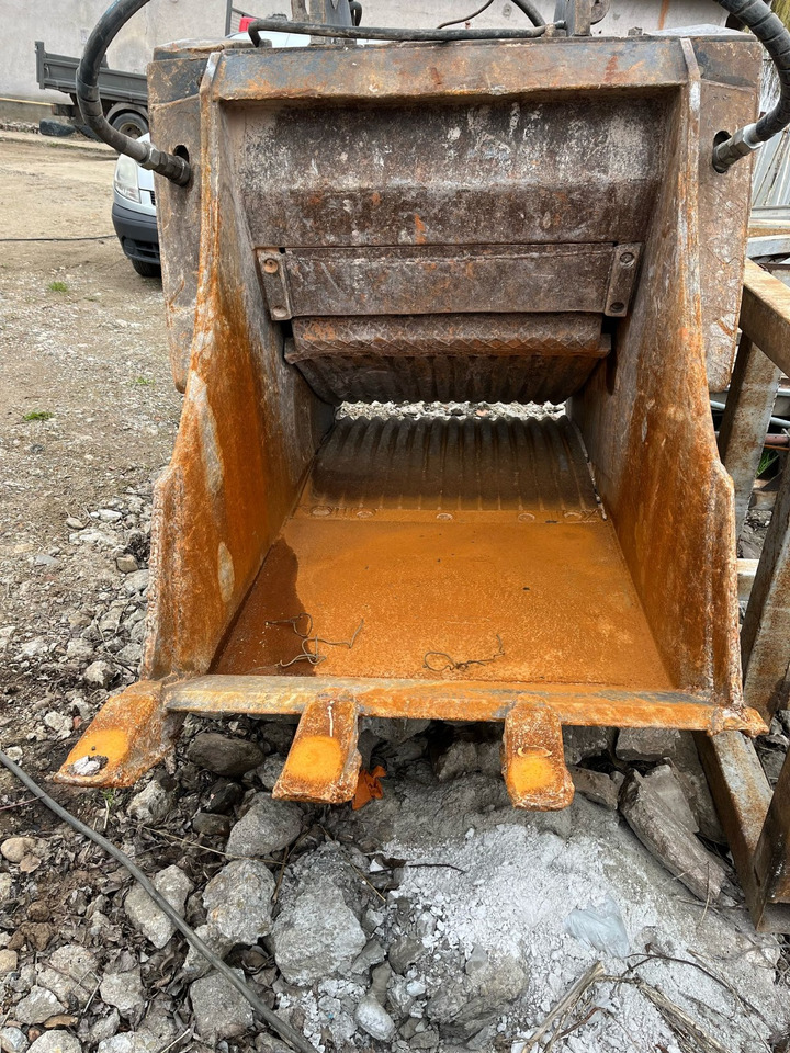 BM BF 90.3 Crusher bucket - Bucket for Construction machinery: picture 1 BM BF 90.3 Crusher bucket - Bucket for Construction machinery: picture 1
