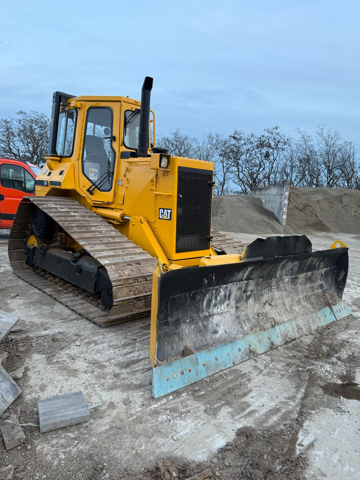 CATERPILLAR D4H BULLDOZER - Bulldozer: picture 1 CATERPILLAR D4H BULLDOZER - Bulldozer: picture 1