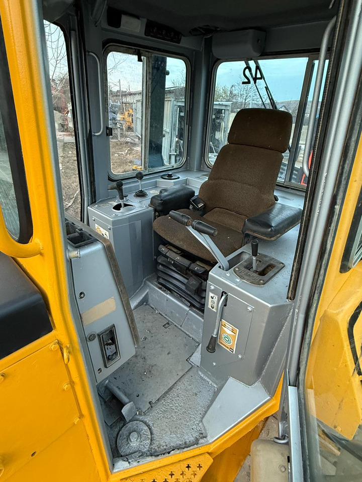 CATERPILLAR D4H BULLDOZER on lease CATERPILLAR D4H BULLDOZER: picture 6