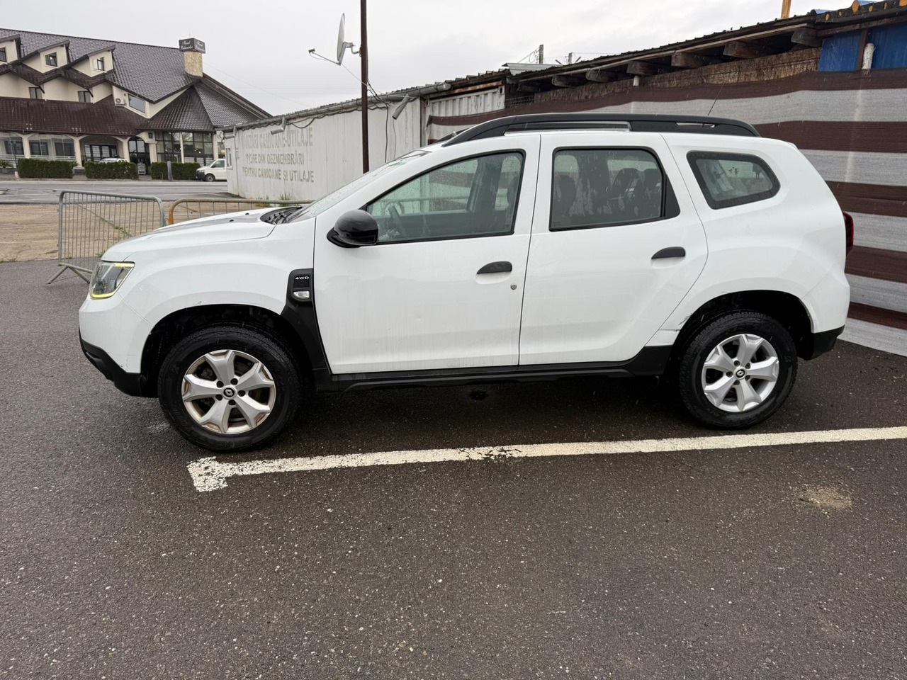 RENAULT DUSTER 4X4 - SUV: picture 2 RENAULT DUSTER 4X4 - SUV: picture 2