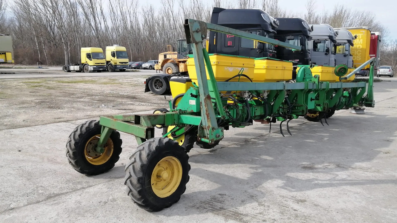 SFOGGIA GAMA PLUS 12/9m/12 Rows Seeding Machine - Precision sowing machine: picture 1 SFOGGIA GAMA PLUS 12/9m/12 Rows Seeding Machine - Precision sowing machine: picture 1