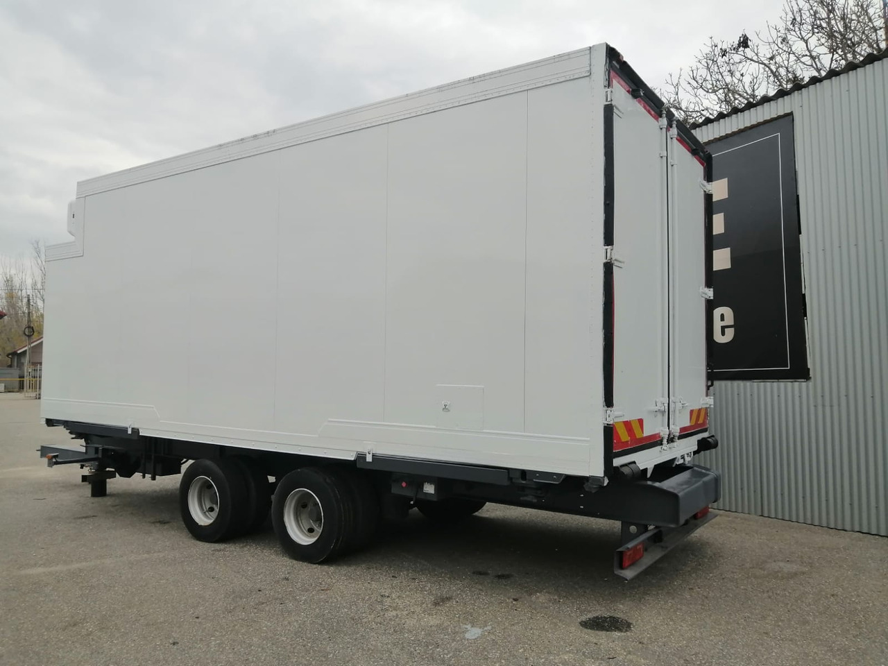 Schmitz Cargobull Container BDF Refrigerated, Meat Lines, Thermo King - Refrigerator trailer: picture 2 Schmitz Cargobull Container BDF Refrigerated, Meat Lines, Thermo King - Refrigerator trailer: picture 2