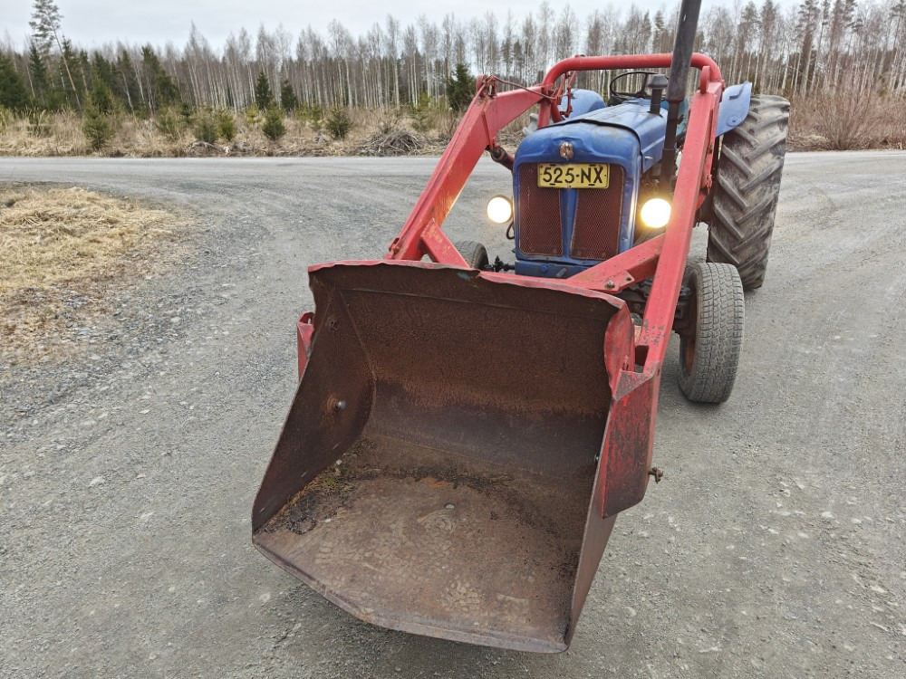 Farm tractor FORDSON Power Major: picture 14