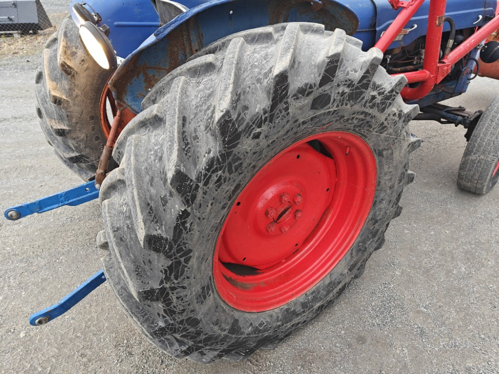 Farm tractor FORDSON Power Major: picture 7
