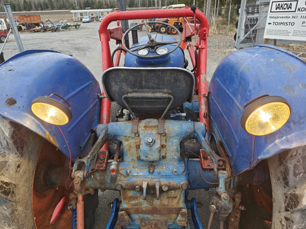 Farm tractor FORDSON Power Major: picture 8