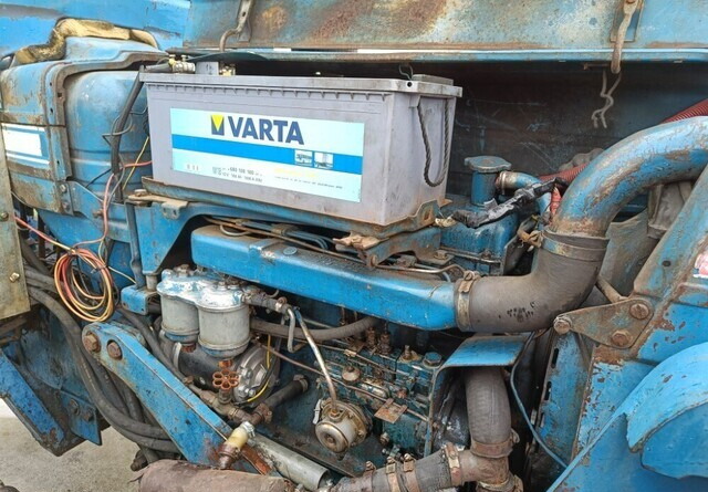 Farm tractor Ford County 754 Super 4 - VIDEO: picture 15